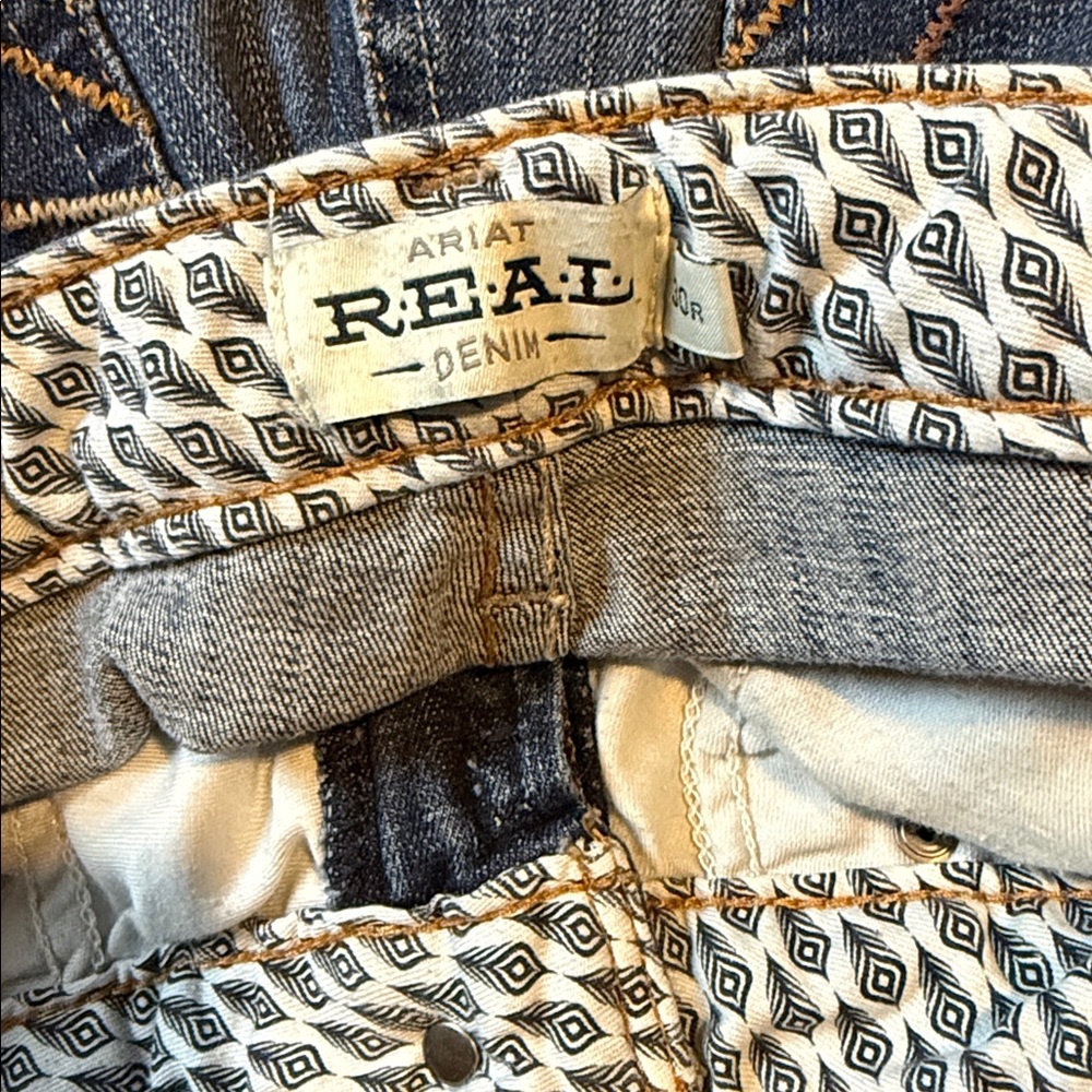 Ariat Women’s Bootcut Jeans - Picture 9 of 10